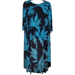 Large Leaf Print High Low Tunic Top Size Medium 3/4 Sleeve Stretch Fit